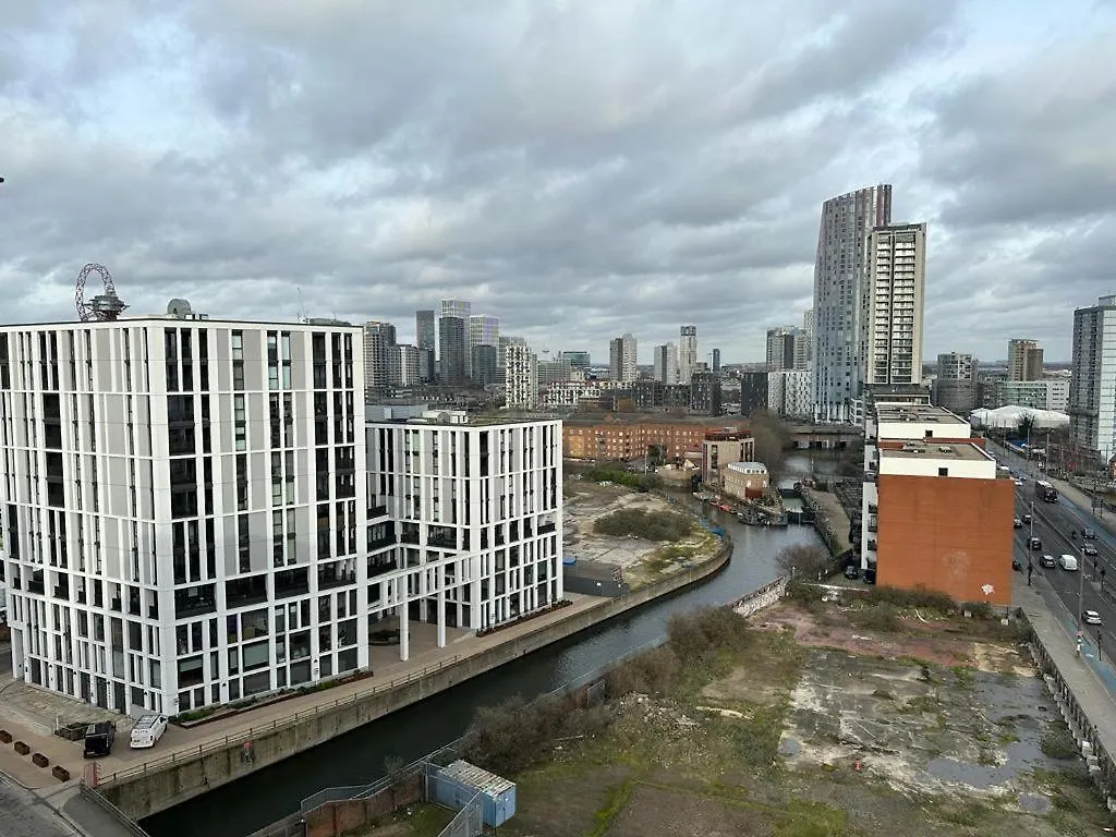 Cosy Views Apartment London